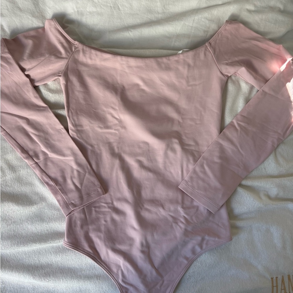 Babaton Original Contour Squareneck Bodysuit